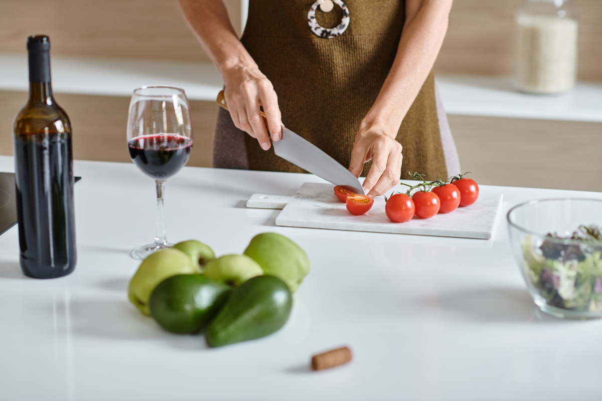 How to protect countertops from stains during holiday cooking