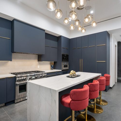 Modern white quartz kitchen contertops